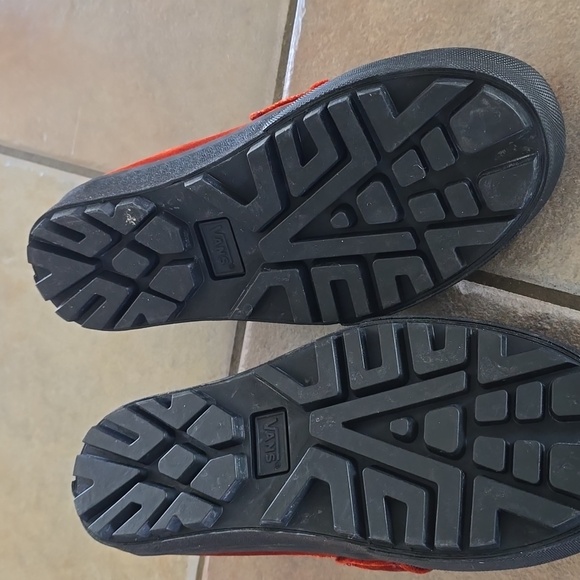 Vans Red Loafers Sz Us Women 6 Mens 4.5 - Picture 3 of 6